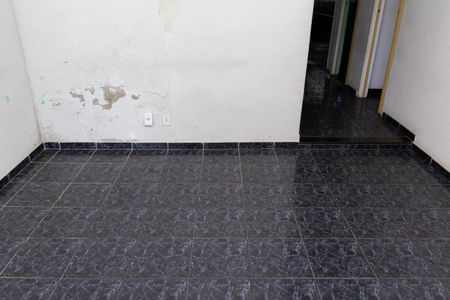 Sala de casa para alugar com 2 quartos, 100m² em Campo Grande, Rio de Janeiro