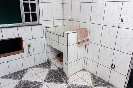 Casa para alugar com 100m², 2 quartos e sem vagaÁrea de Serviço