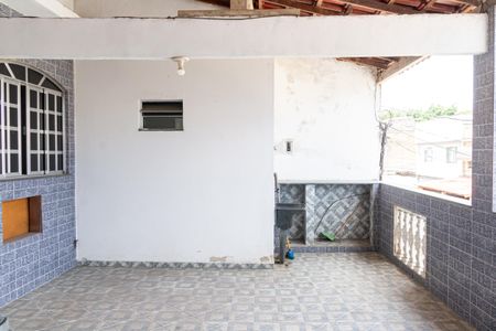 Casa para alugar com 100m², 2 quartos e sem vagaVaranda