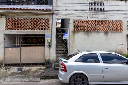 Casa para alugar com 100m², 2 quartos e sem vagaPlaca Instalada em 27/01/2026 com o código FHDC-121