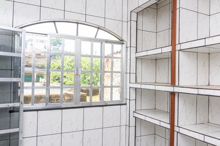 Casa para alugar com 100m², 2 quartos e sem vagaÁrea de Serviço