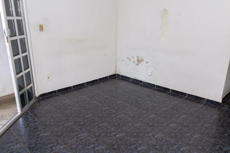 Casa para alugar com 100m², 2 quartos e sem vagaSala