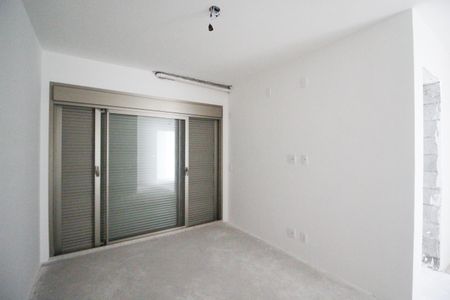 Apartamento à venda com 150m², 3 quartos e 2 vagasSuíte 1  