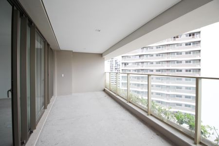 Apartamento à venda com 150m², 3 quartos e 2 vagasVaranda