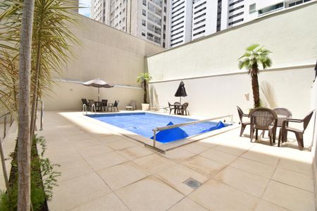 Apartamento para alugar com 71m², 3 quartos e 1 vagaÁrea comum - Piscina