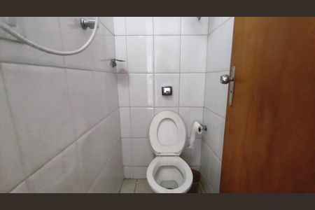 Casa para alugar com 80m², 3 quartos e 1 vaga Casa para alugar com 80m², 3 quartos e 1 vagaBanheiro de serviço