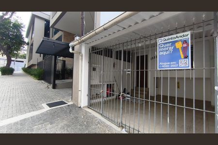 Casa para alugar com 80m², 3 quartos e 1 vaga Casa para alugar com 80m², 3 quartos e 1 vagaFachada + Plaquinha