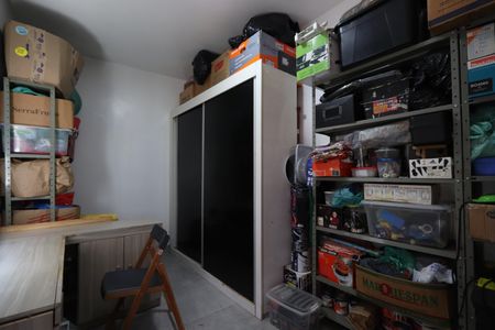 Casa à venda com 375m², 3 quartos e 2 vagasDepósito