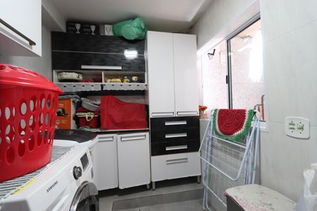 Casa à venda com 375m², 3 quartos e 2 vagasLavanderia