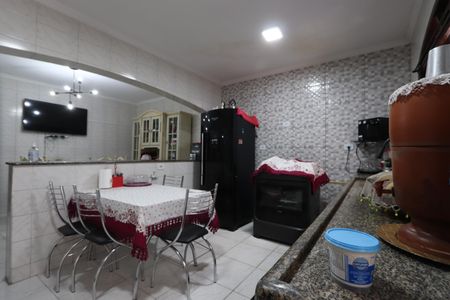 Casa à venda com 375m², 3 quartos e 2 vagasCozinha