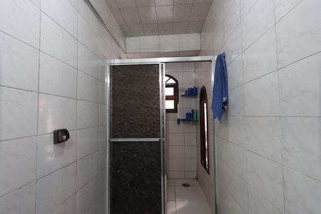 Casa à venda com 375m², 3 quartos e 2 vagasBanheiro da Suíte 2