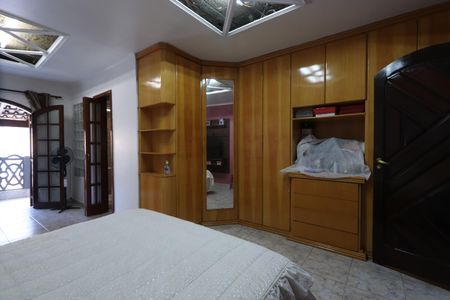 Suíte de casa à venda com 3 quartos, 375m² em Vila Nova Pauliceia, São Paulo