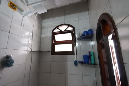 Casa à venda com 375m², 3 quartos e 2 vagasBanheiro da Suíte 2