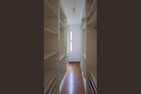 Closet de apartamento à venda com 4 quartos, 130m² em Fernão Dias, Belo Horizonte