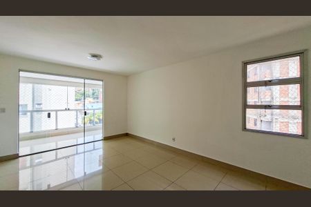 Sala de apartamento à venda com 4 quartos, 130m² em Fernão Dias, Belo Horizonte