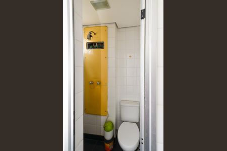 Apartamento para alugar com 85m², 3 quartos e 2 vagas Apartamento para alugar com 85m², 3 quartos e 2 vagasBanheiro de serviço