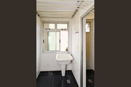 Apartamento para alugar com 85m², 3 quartos e 2 vagas Apartamento para alugar com 85m², 3 quartos e 2 vagasÁrea de Serviço