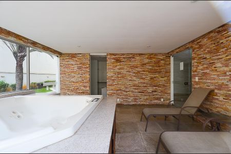 Apartamento para alugar com 85m², 3 quartos e 2 vagas Apartamento para alugar com 85m², 3 quartos e 2 vagasÁrea comum - Jacuzzi