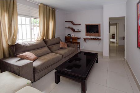 Apartamento para alugar com 120m², 3 quartos e 1 vagaSala