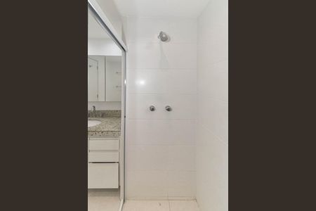 Apartamento para alugar com 109m², 2 quartos e 2 vagas Apartamento para alugar com 109m², 2 quartos e 2 vagasBanheiro da Suíte 2