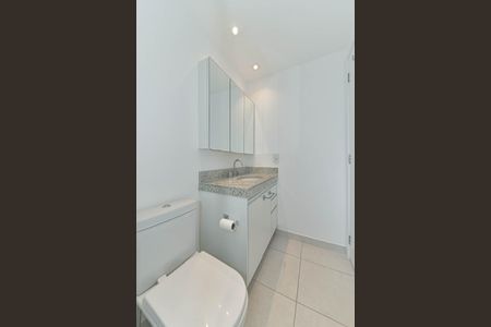 Apartamento para alugar com 109m², 2 quartos e 2 vagas Apartamento para alugar com 109m², 2 quartos e 2 vagasBanheiro da Suíte 1