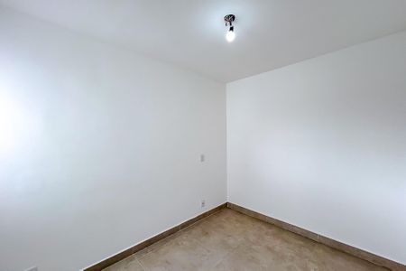 Casa de condomínio à venda com 115m², 3 quartos e 2 vagasSuíte