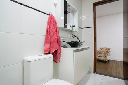 Casa à venda com 295m², 4 quartos e 3 vagasBanheiro 1