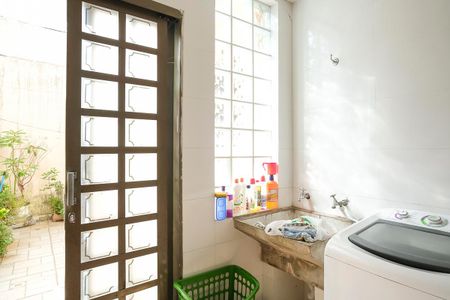 Casa à venda com 295m², 4 quartos e 3 vagasCozinha e área de serviço