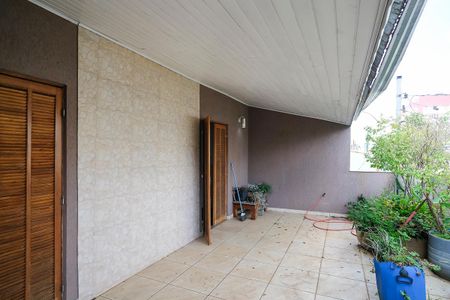 Casa à venda com 295m², 4 quartos e 3 vagasVaranda quartos 1 e 2