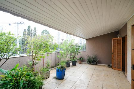 Casa à venda com 295m², 4 quartos e 3 vagasVaranda quartos 1 e 2