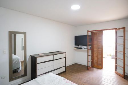 Casa à venda com 295m², 4 quartos e 3 vagasQuarto 2