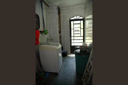 Casa à venda com 180m², 3 quartos e 2 vagasÁrea de Serviço