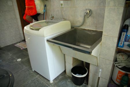 Casa à venda com 180m², 3 quartos e 2 vagasÁrea de Serviço