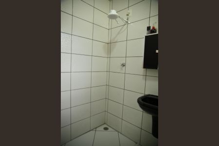 Casa à venda com 180m², 3 quartos e 2 vagasBanheiro Suíte 