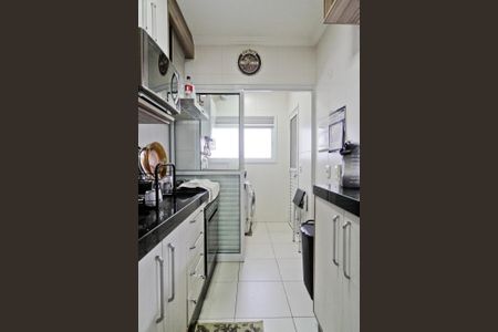 Apartamento à venda com 75m², 3 quartos e 2 vagasCozinha