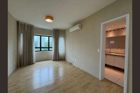 Apartamento à venda com 226m², 4 quartos e 4 vagas Apartamento à venda com 226m², 4 quartos e 4 vagasFoto 25