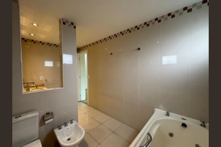 Apartamento à venda com 226m², 4 quartos e 4 vagas Apartamento à venda com 226m², 4 quartos e 4 vagasFoto 27