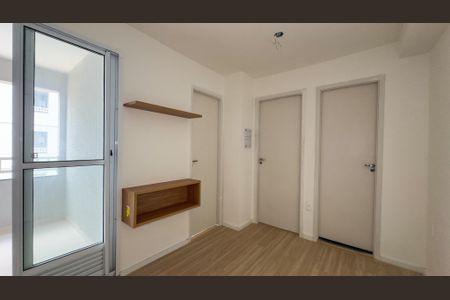 sala e cozinha de apartamento à venda com 2 quartos, 30m² em Vila Plana, São Paulo