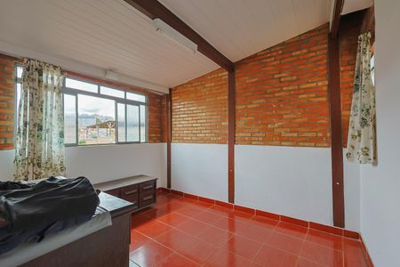 Casa à venda com 737m², 4 quartos e 3 vagas