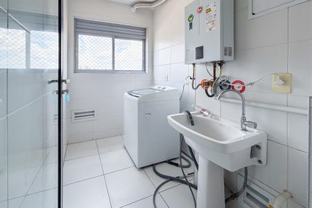 Apartamento para alugar com 65m², 3 quartos e 1 vagaÁrea de Serviço