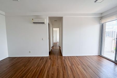 Sala de apartamento para alugar com 3 quartos, 65m² em Vila Santa Catarina, São Paulo