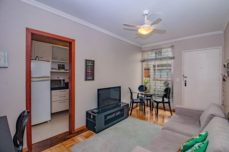 Sala de apartamento para alugar com 1 quarto, 45m² em Petrópolis, Porto Alegre