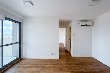 Apartamento para alugar com 50m², 2 quartos e 1 vaga Apartamento para alugar com 50m², 2 quartos e 1 vagaSala