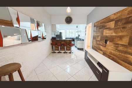 Casa para alugar com 69m², 1 quarto e sem vaga Casa para alugar com 69m², 1 quarto e sem vagaSala