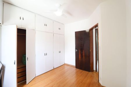 Apartamento para alugar com 65m², 2 quartos e sem vaga