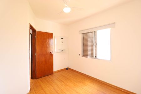 Apartamento para alugar com 65m², 2 quartos e sem vaga