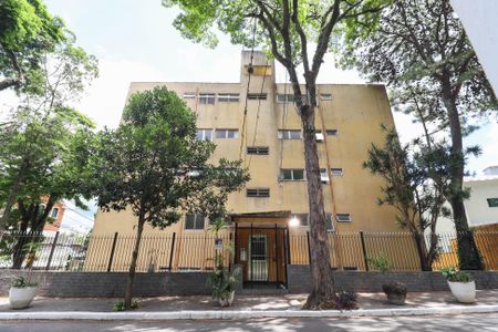 Apartamento para alugar com 65m², 2 quartos e sem vaga