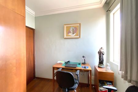 Apartamento à venda com 95m², 3 quartos e 2 vagas Apartamento à venda com 95m², 3 quartos e 2 vagasQuarto 2