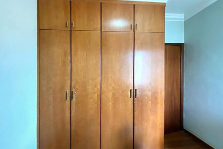 Apartamento à venda com 95m², 3 quartos e 2 vagas Apartamento à venda com 95m², 3 quartos e 2 vagasQuarto 2