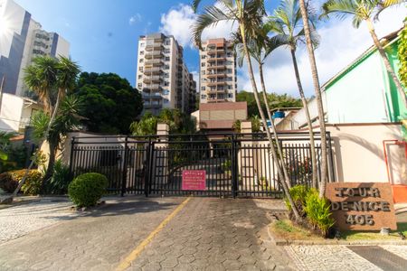 Apartamento para alugar com 100m², 3 quartos e 1 vagaFachada